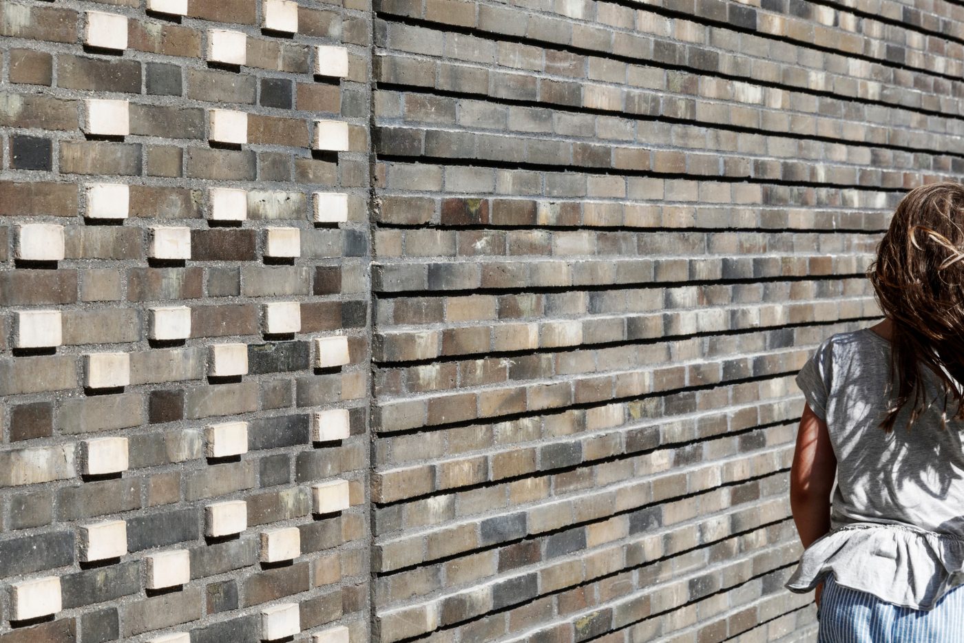 Apartment building, Iris Hus, section, Royal Night