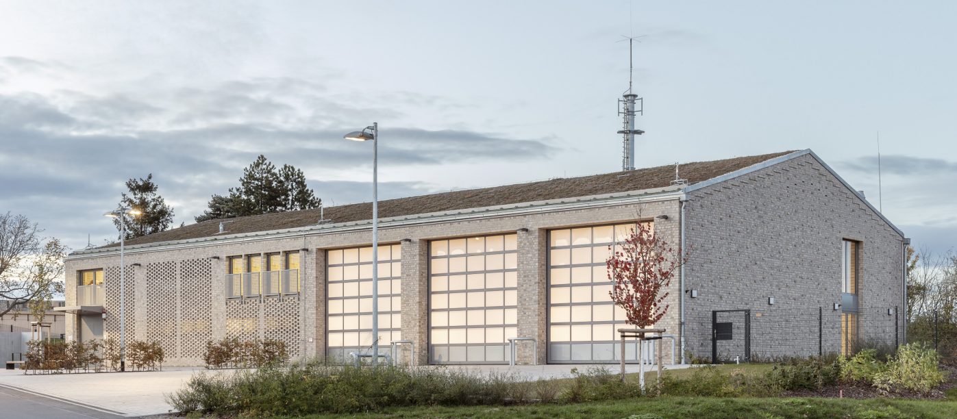 Ziegelstein: EW2169 Cold Hawaii - EW2165 Antibes | Feuerwehr Mobschatz, Deutschland